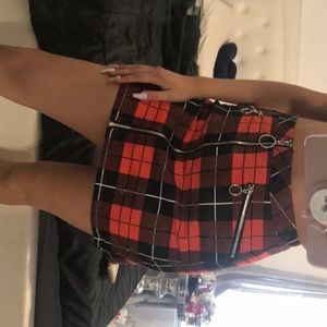 Plaid skirt brand new